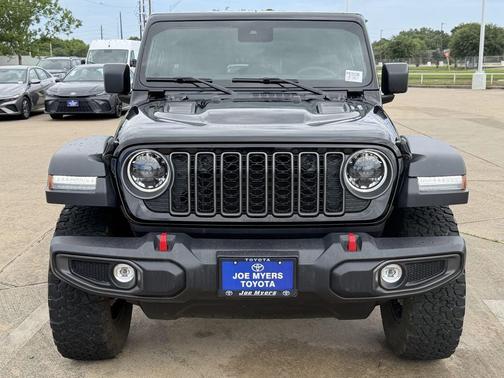 Black Clearcoat 2025 Jeep Wrangler Rubicon