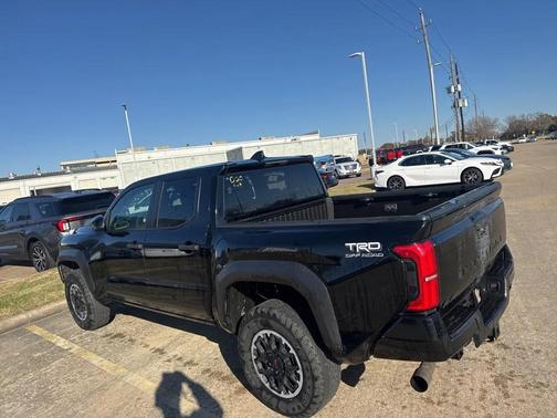 2024 Toyota Tacoma TRD Off-Road