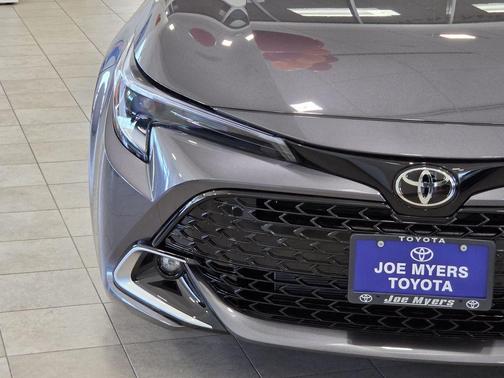 Magnetic Gray Metallic/Midnight Black Metallic 2026 Toyota Corolla XSE