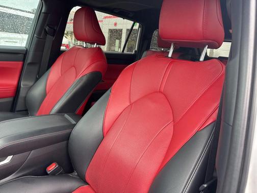 Wind Chill Pearl 2024 Toyota Highlander XSE