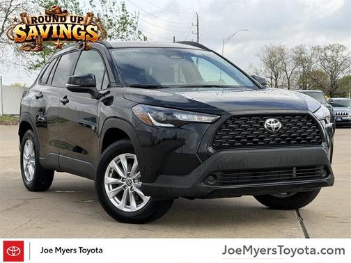 2025 Toyota Corolla Cross LE