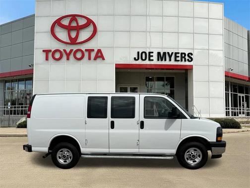 2023 GMC Savana 2500 Work Van