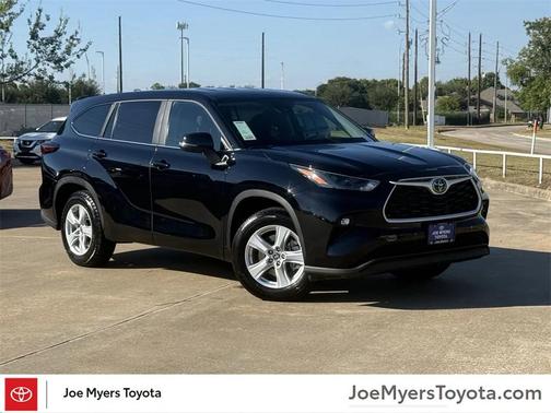 2025 Toyota Highlander LE