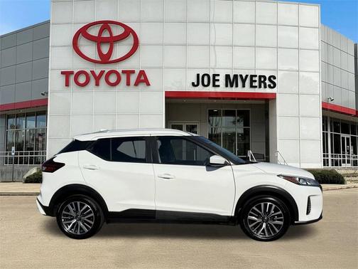 2021 Nissan Kicks SV