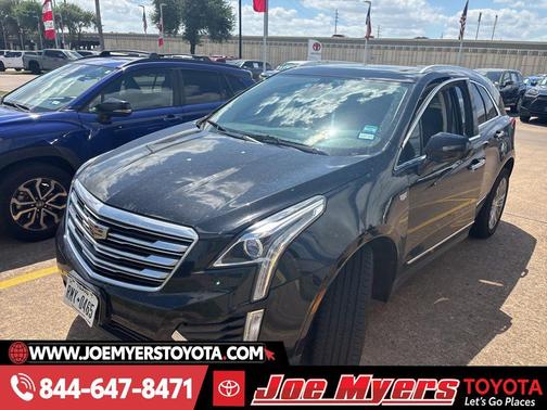 Stellar Black Metallic 2018 Cadillac XT5 Luxury
