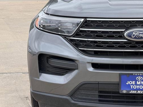Carbonized Gray Metallic 2024 Ford Explorer XLT