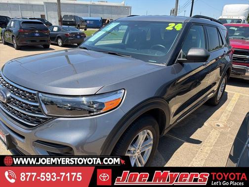 Carbonized Gray Metallic 2024 Ford Explorer XLT