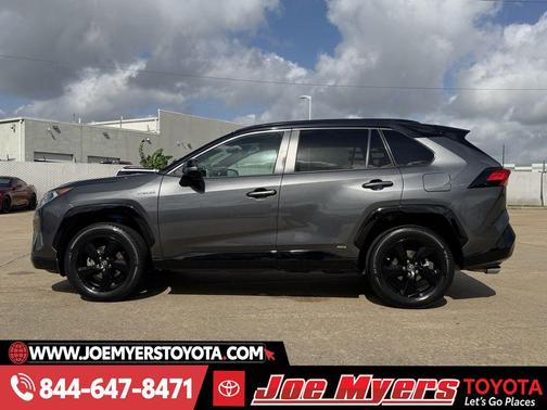 2021 Toyota RAV4 Hybrid SE