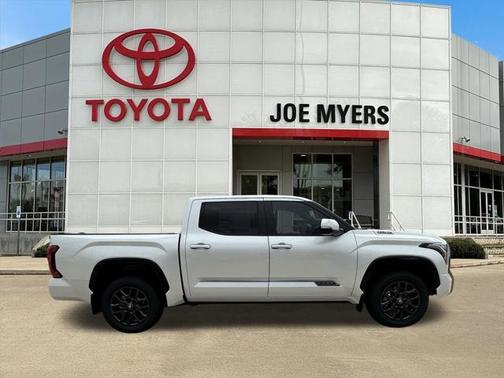 2025 Toyota Tundra Hybrid Platinum