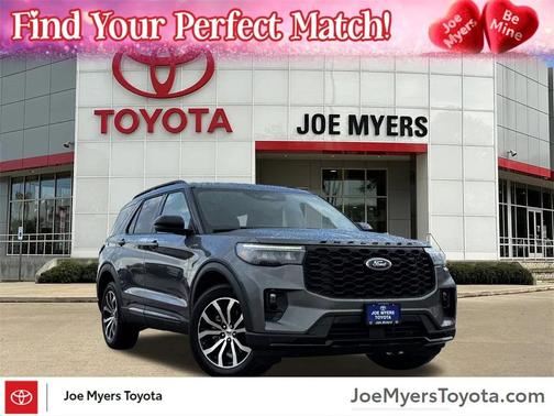 2025 Ford Explorer ST-Line