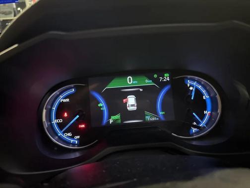 2025 Toyota RAV4 Hybrid SE