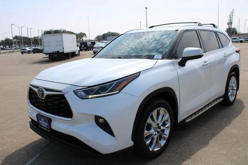 2022 Toyota Highlander Limited