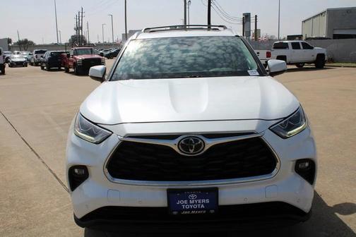 2022 Toyota Highlander Limited