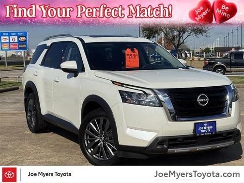 2024 Nissan Pathfinder SL FWD