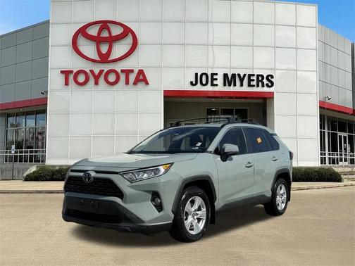 2021 Toyota RAV4 XLE