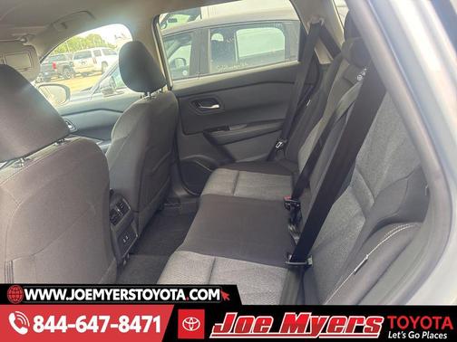 2025 Nissan Rogue SV