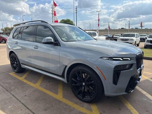 Brooklyn Grey Metallic 2024 BMW X7 xDrive40i