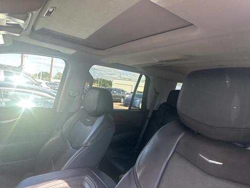 2018 Cadillac Escalade Luxury