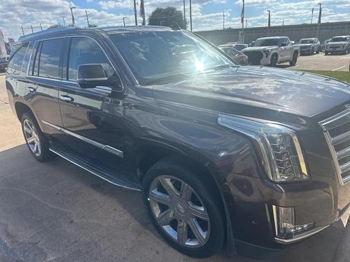 2018 Cadillac Escalade Luxury