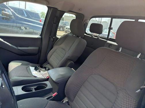 Brilliant Silver 2014 Nissan Frontier SV-I4