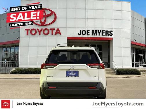 2025 Toyota RAV4 Hybrid LE