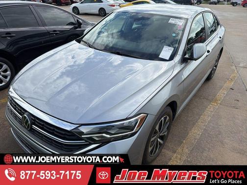 Platinum Gray Metallic 2024 Volkswagen Jetta 1.5T S