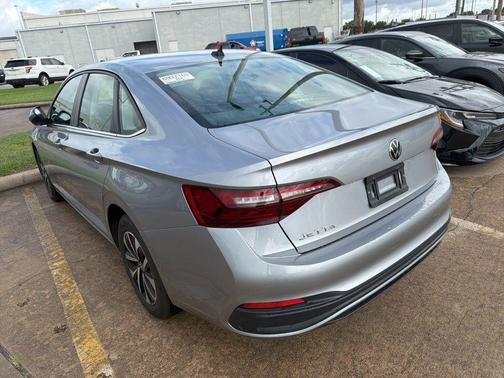 Platinum Gray Metallic 2024 Volkswagen Jetta 1.5T S