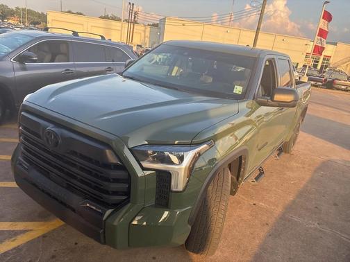 2022 Toyota Tundra SR5