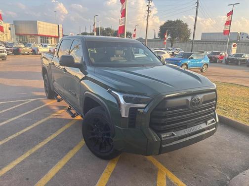 2022 Toyota Tundra SR5