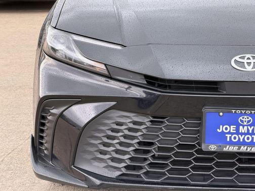 Midnight Black Metallic 2025 Toyota Camry SE