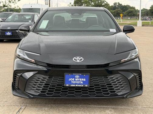 Midnight Black Metallic 2025 Toyota Camry SE