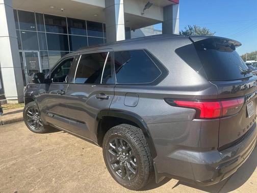 2023 Toyota Sequoia Platinum