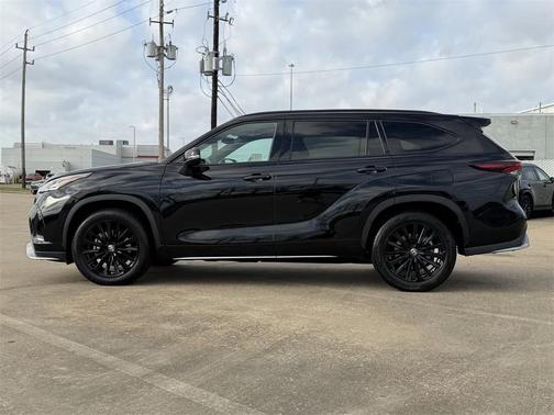 2024 Toyota Highlander XSE