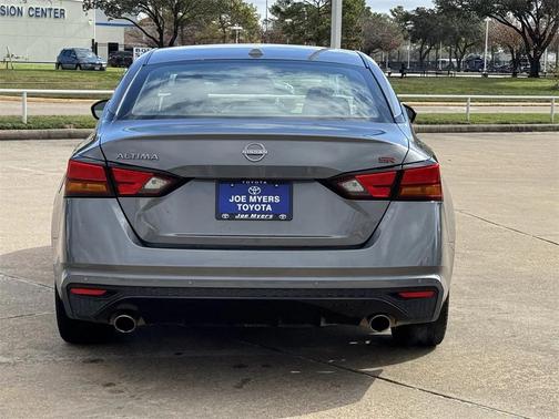 2025 Nissan Altima SR FWD