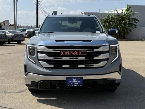 2024 GMC Sierra 1500 SLE