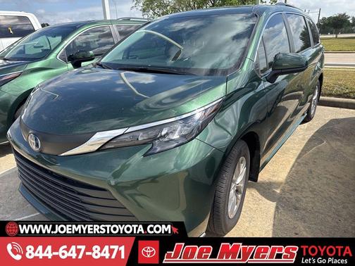 Cypress 2025 Toyota Sienna LE