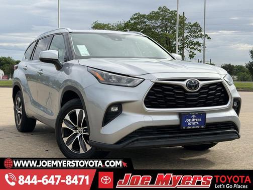 Silver 2020 Toyota Highlander XLE