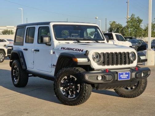 Bright White Clearcoat 2026 Jeep Wrangler Rubicon