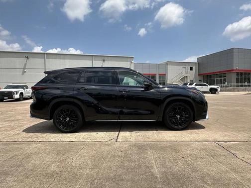 2024 Toyota Highlander XSE