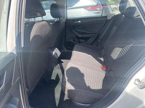 Pure White 2025 Volkswagen Jetta 1.5T S
