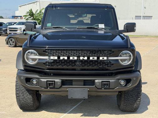 Shadow Black 2023 Ford Bronco Wildtrak