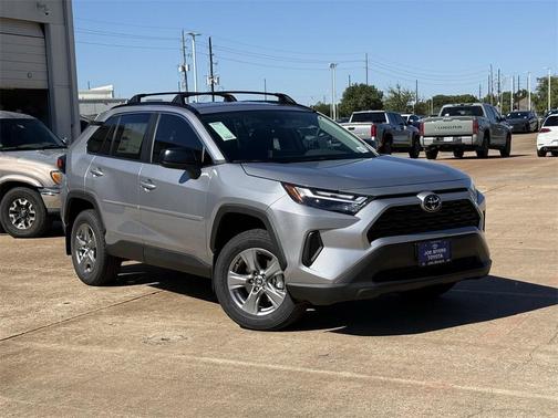 2025 Toyota RAV4 Hybrid LE