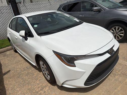 Ice 2025 Toyota Corolla LE