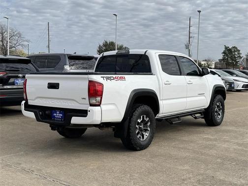 2017 Toyota Tacoma Base