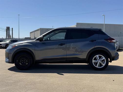 2022 Nissan Kicks S