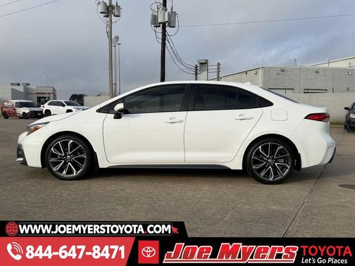 Super White 2021 Toyota Corolla SE