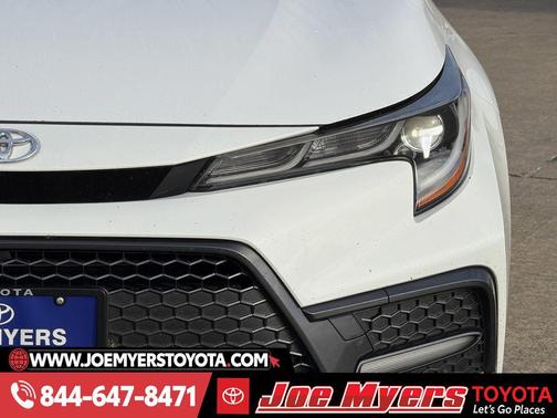 Super White 2021 Toyota Corolla SE