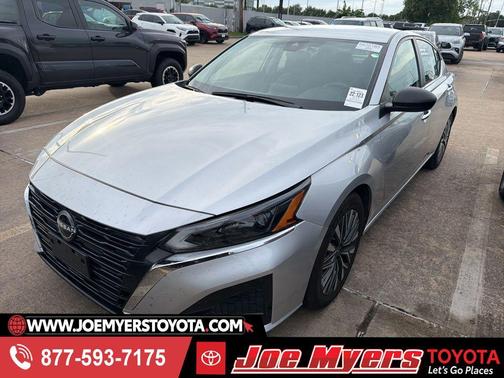 Brilliant Silver Metallic 2024 Nissan Altima 2.5 SV