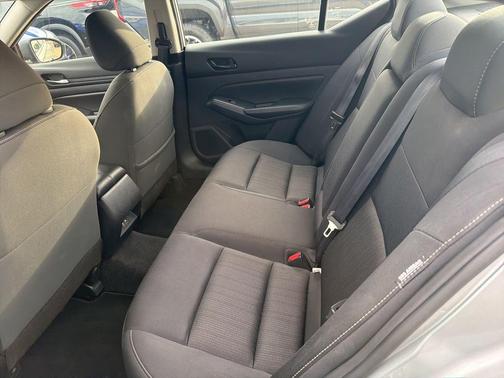 Brilliant Silver Metallic 2024 Nissan Altima 2.5 SV
