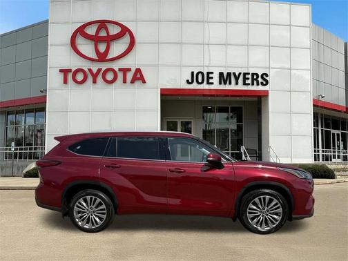 2022 Toyota Highlander Platinum